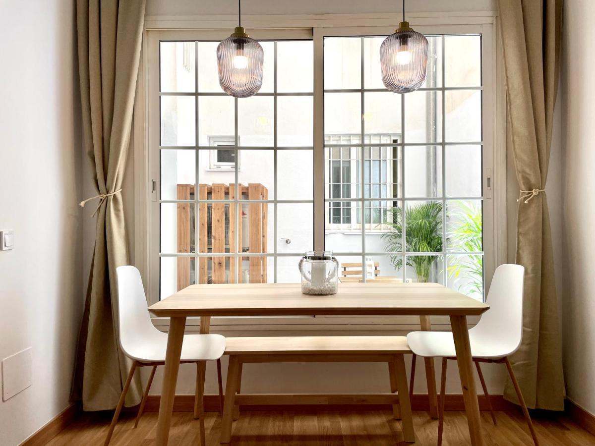 Encantador apartamento con patio Málaga Exterior foto